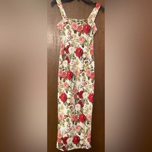 SHEIN SZ-XS/2 NEW!! White With Red Roses Sleeveless Stretch Fitted DRESS
